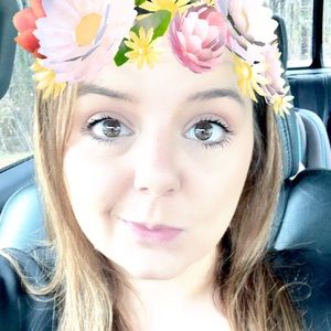 Meet your Posher, Kimberly